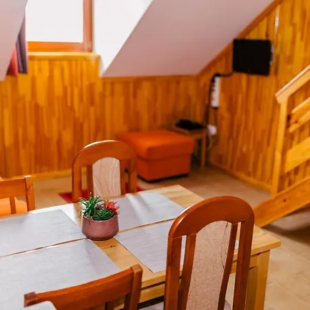 Niki Apartman Gyula Exterior foto