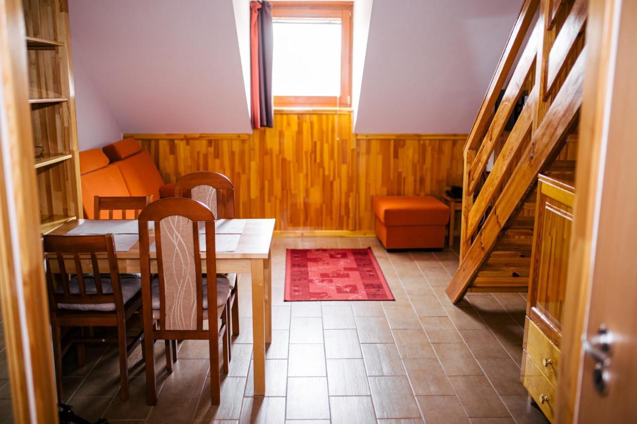 Niki Apartment *